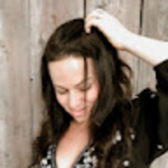 Meet your Posher, Lindsay - Picture 1 of 1